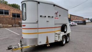 Pre-owned 2016 Venter Royal Horse-Box (Spotless) Gravel Road Venter Trailer for sale