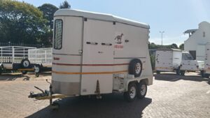 Pre-owned Used Venter Royal Horsebox Trailer On-Road Venter Trailer for sale